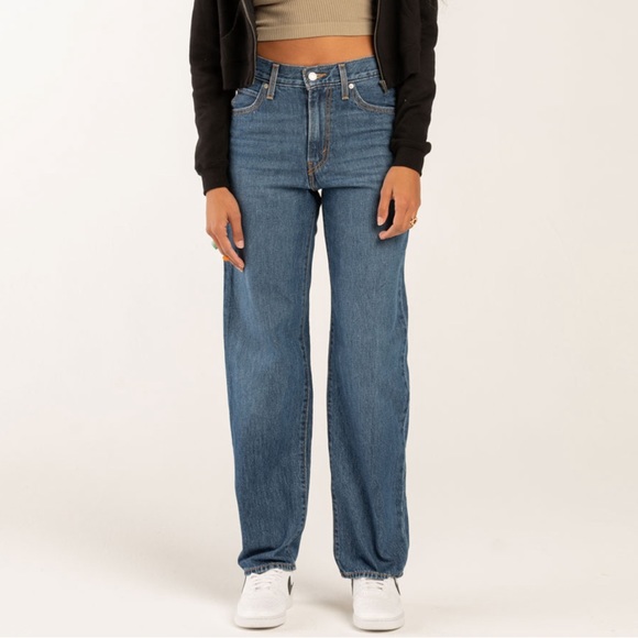 Levi's Women's Straight Leg Jeans - Blue - Picture 1 of 10